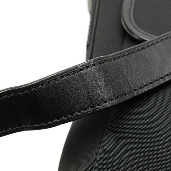 GUCCI Black Leather Shoulder Bag - Picture 7 of 13